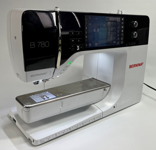 used BERNINA 780 sewing & embroidery machine (low usage) Aurora