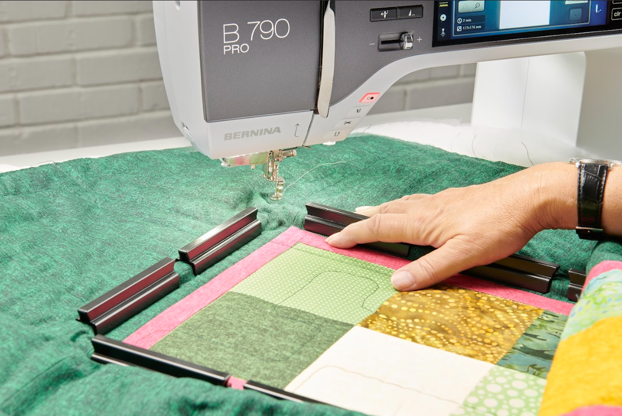 Bernina Medium Clamp Border Hoop