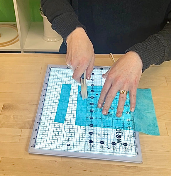 Cutterpillar Glow Elite Mini LED lightboard – Aurora Sewing Center