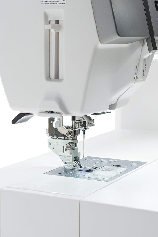 BERNINA #35 Invisible Zipper Foot Old Style – Aurora Sewing Center