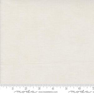 Moda - Winter Friends Shaded Solid - Snowy White