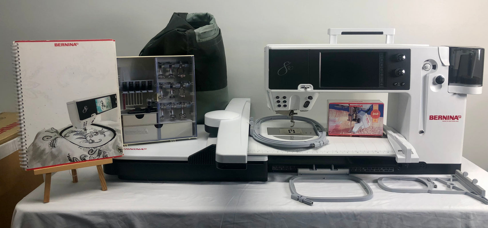 used BERNINA 830 LE sewing and embroidery machine – Aurora Sewing Center