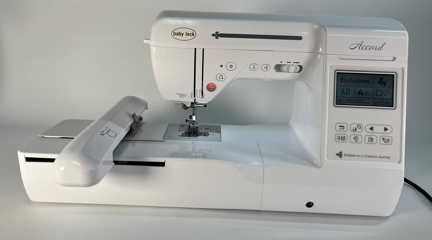 used Baby Lock ACCORD sewing and embroidery machine (LIKE NEW) Aurora