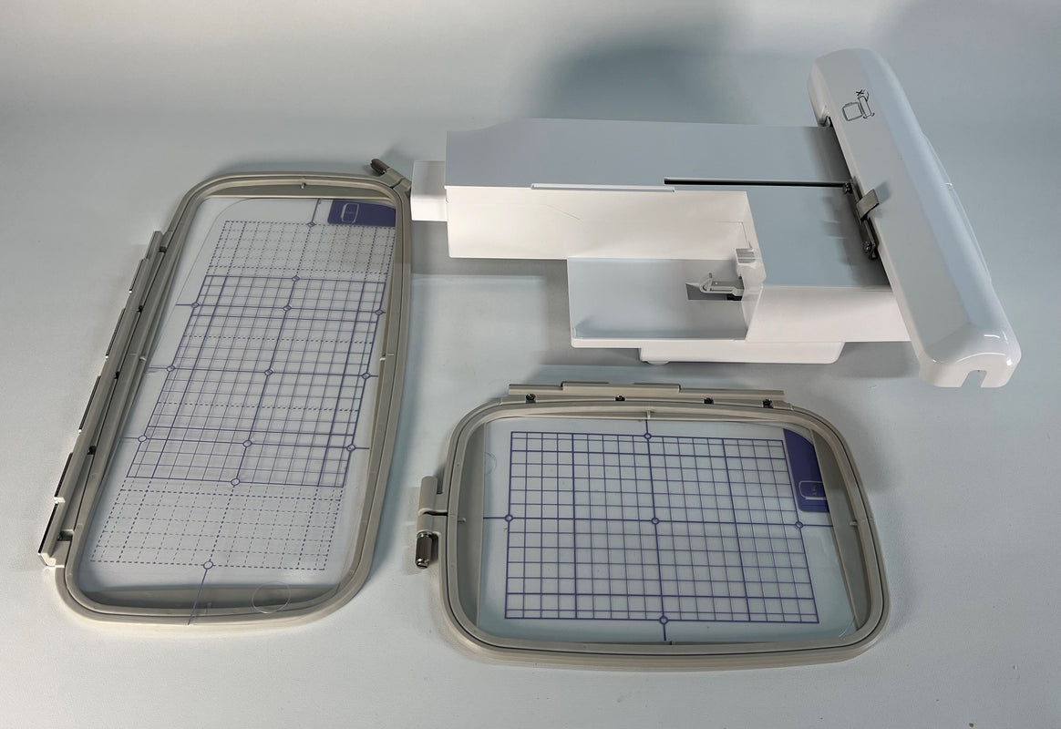 used Baby Lock ACCORD sewing and embroidery machine (LIKE NEW) Aurora