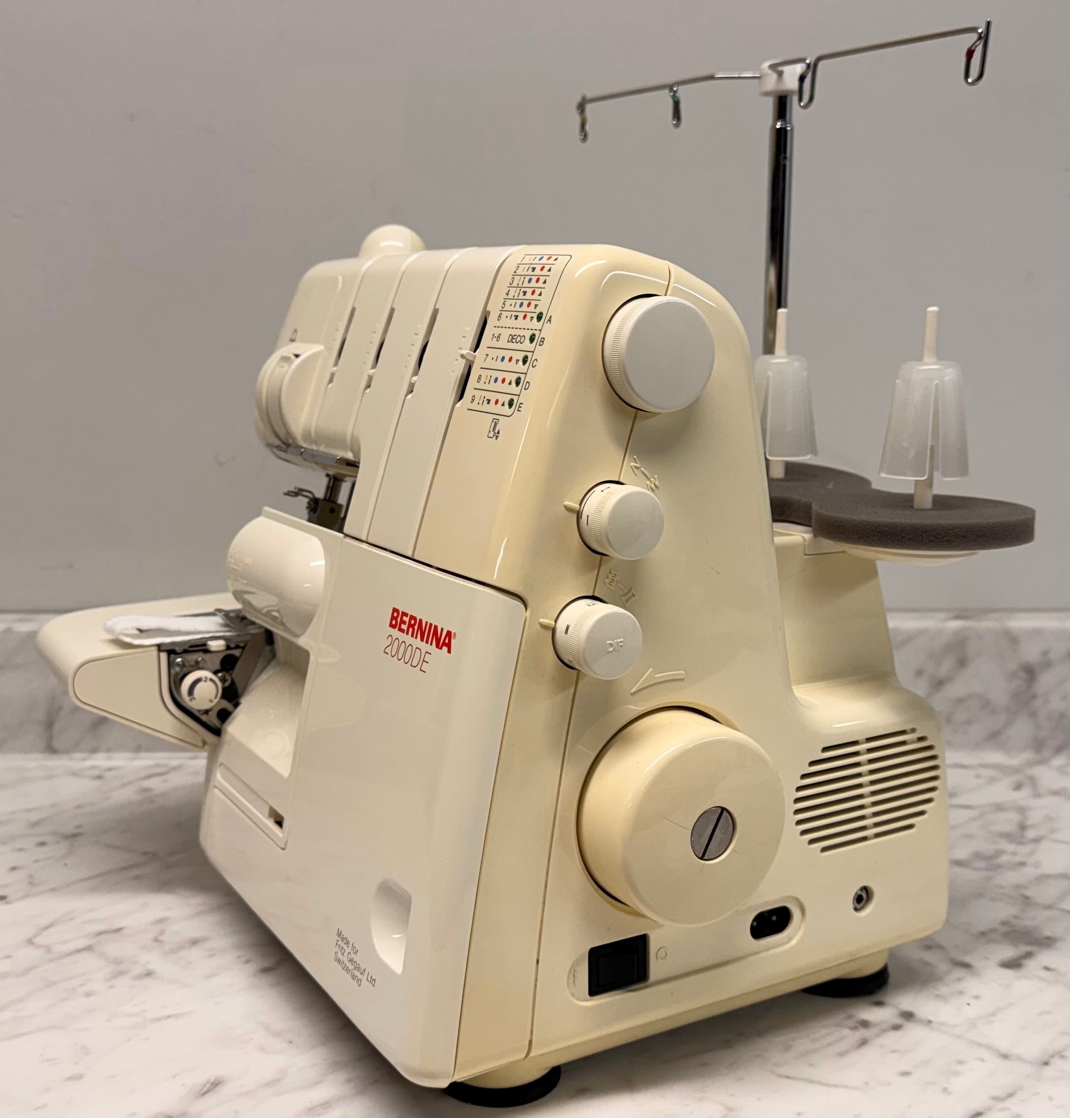 used BERNINA 2000 DE serger (excellent condition) – Aurora Sewing
