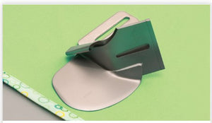 Baby Lock Single Fold Bias Binder (28mm) - BLE8-S4